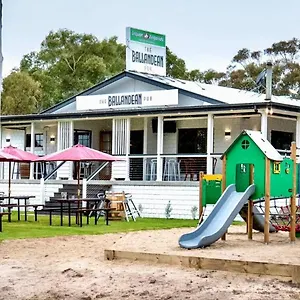  Motel The Pub &